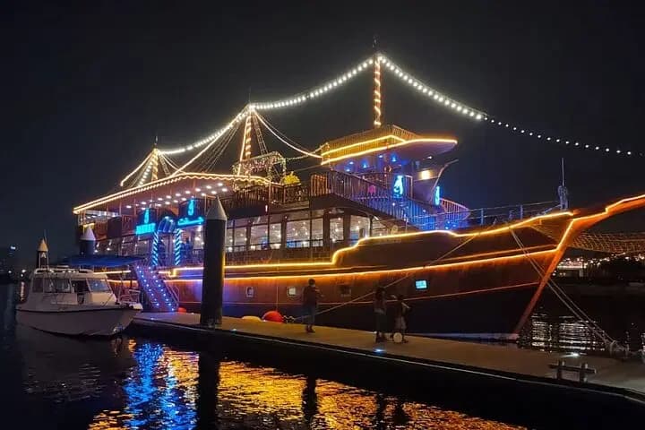 Dhow Cruise Dubai